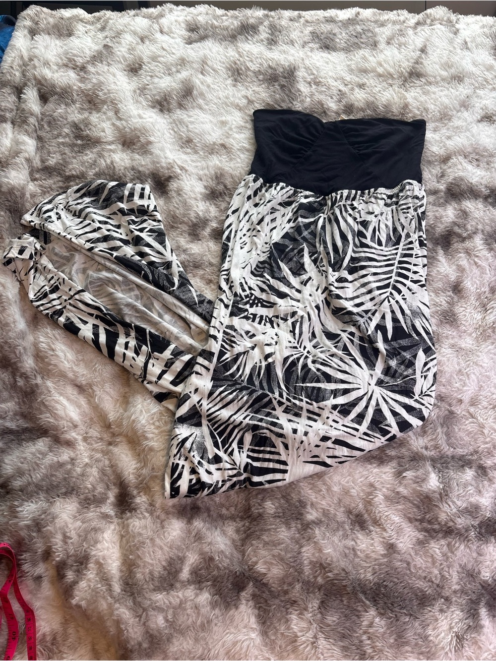 Roxy Black and White Palm-Print Strapless maxi dress